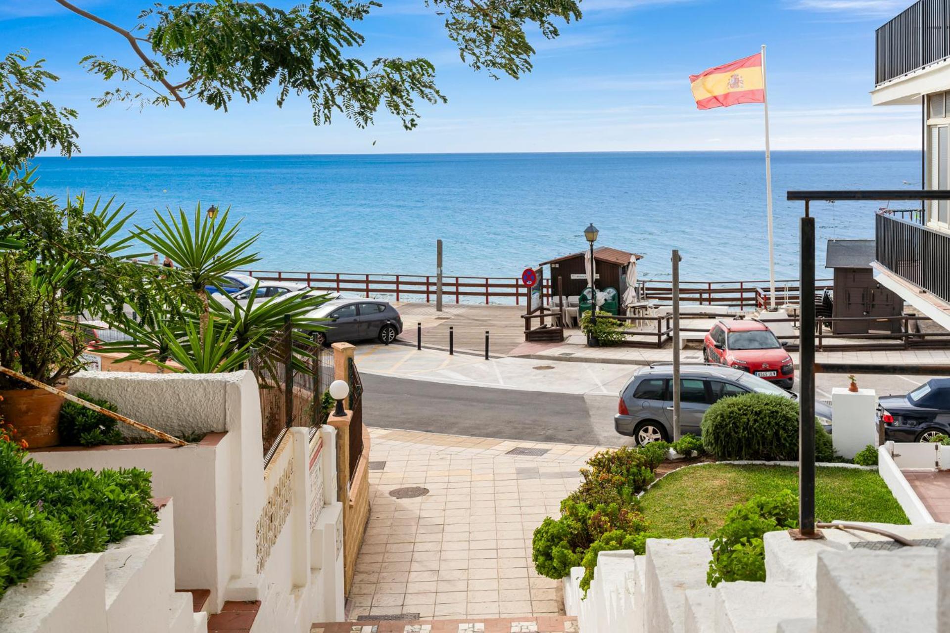 Beachfront Calahonda By Costarentals - Ref 89
