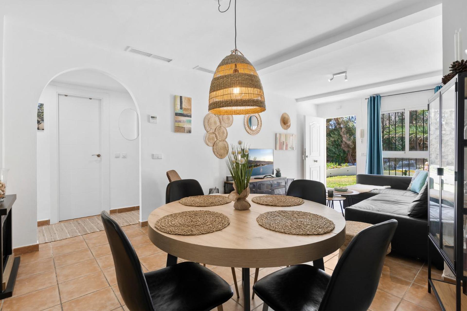 Beachfront Calahonda By Costarentals - Ref 89 Apartment Sitio de Calahonda